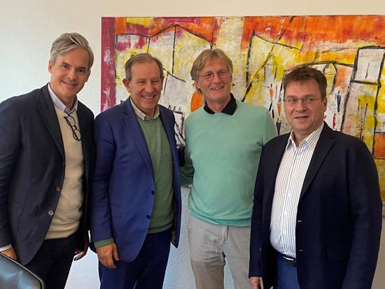 V.l.: Jean de Contades und Jorge Rubio von Cecop, Eckart Scheere und Ralf Schulte von EGS-Optik