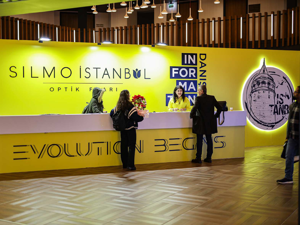 Eingang der Augenoptik-Fachmesse Silmo Istanbul 2023