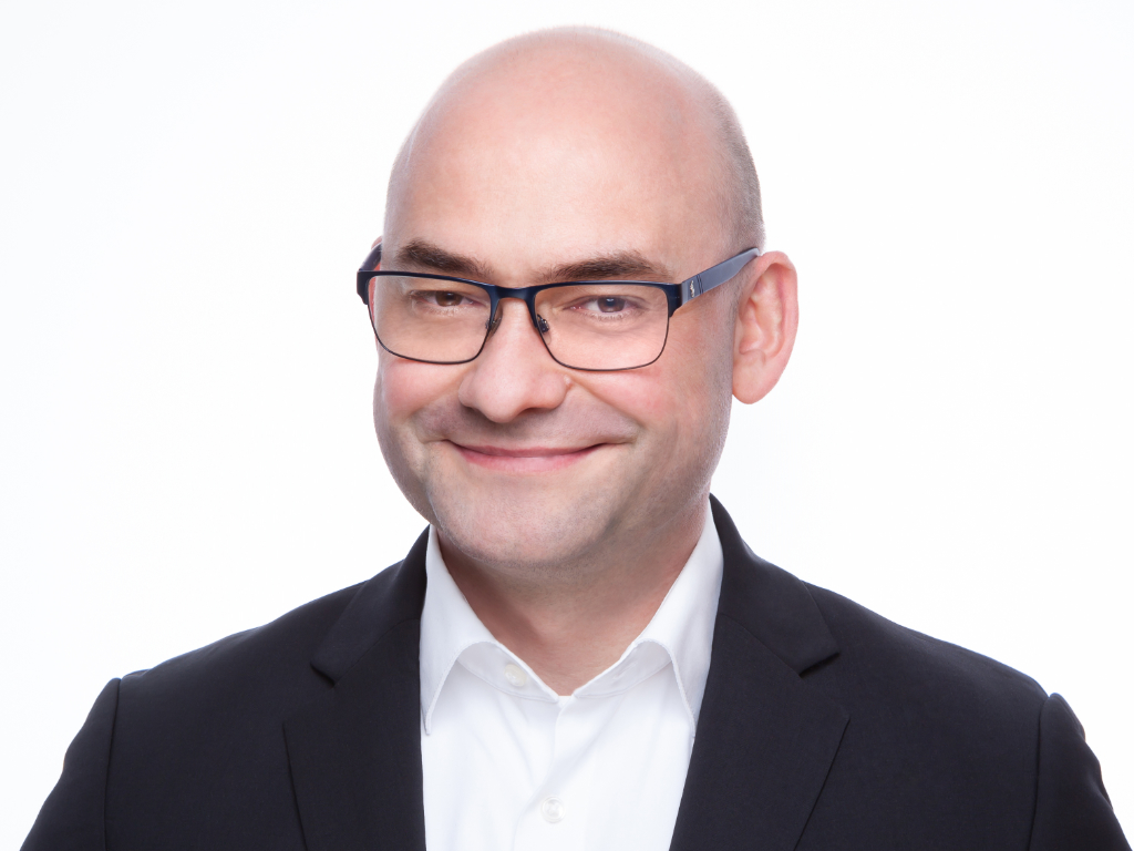 Holger Schumann, Director Controlling & Finance bei Pro Optik