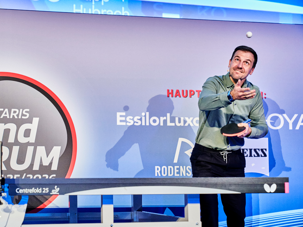 Timo Boll spielt Tischtennis auf dem Spectaris-Trendforum 2025/2026
