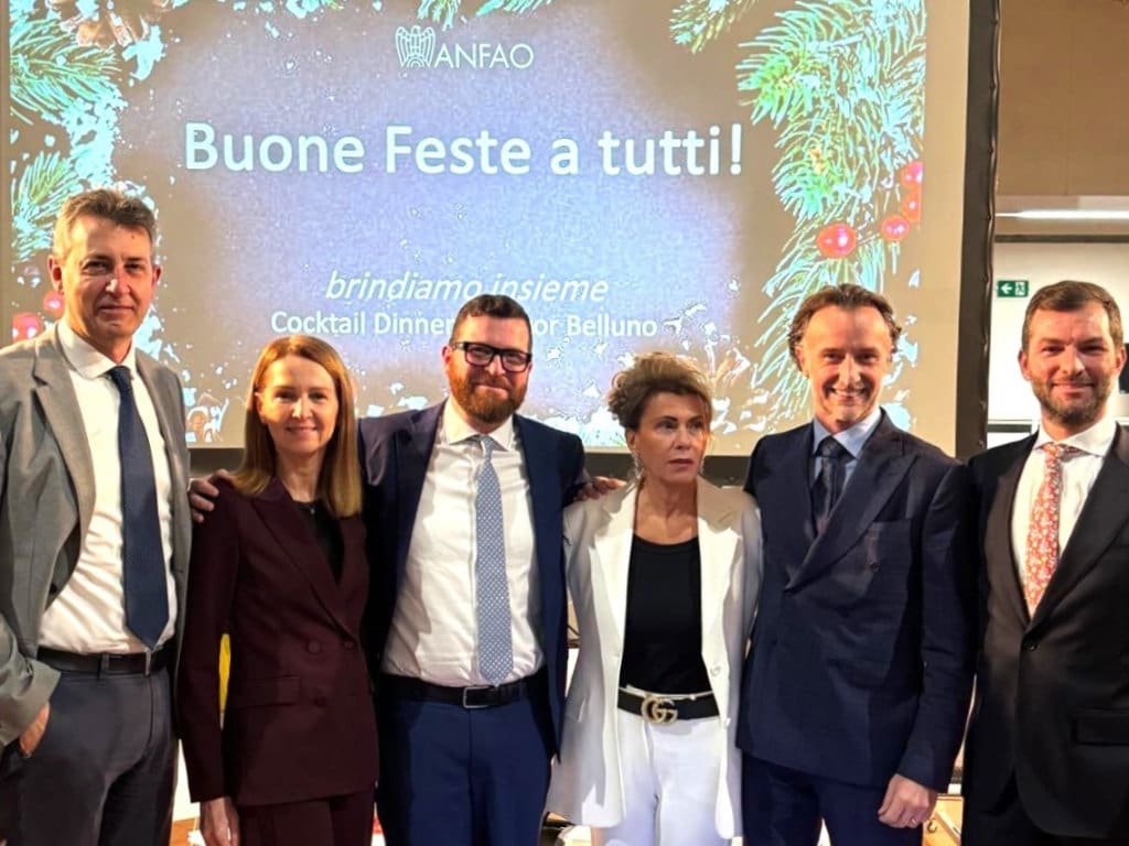 ANFAO-Vorstand rund um Präsidentin Lorraine Berton