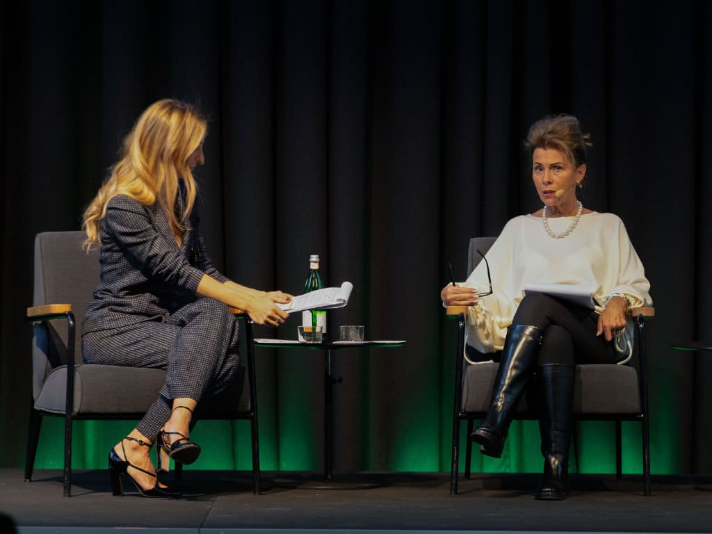 Lorraine Berton (mit Mia Ceran) auf der Vorab-Pressekonferenz zur Mido 2026