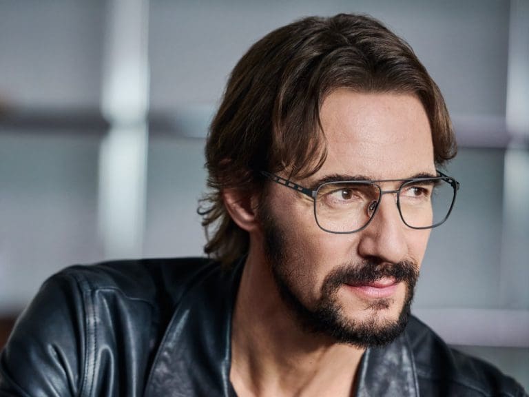 Thomas Hayo trägt Titanflex-Brille von Eschenbach als neues Testimonial