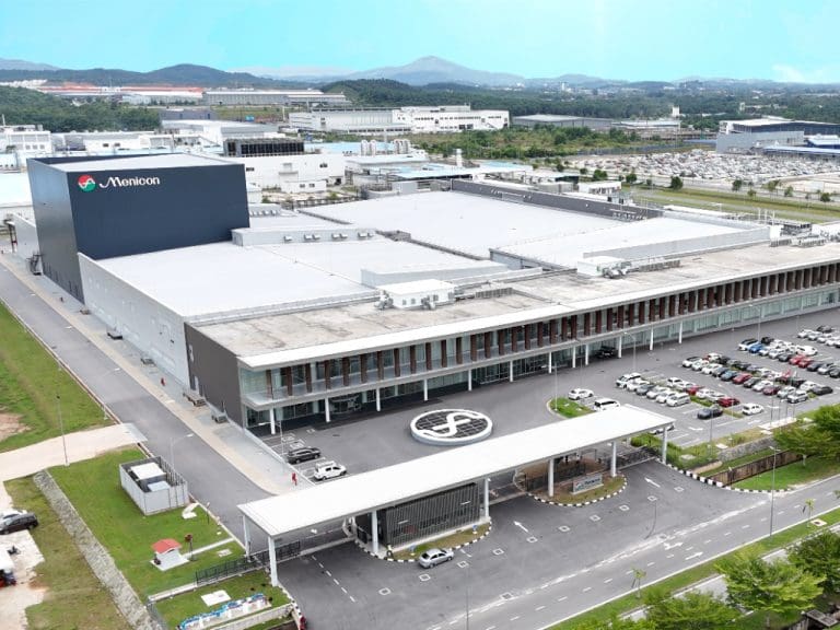 Vogelansicht Kontaktlinsen-Produktionsstätte von Menicon in Malaysia