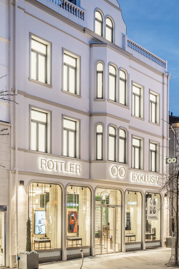 Fassade von Rottler in Arnsberg-Neheim, heute