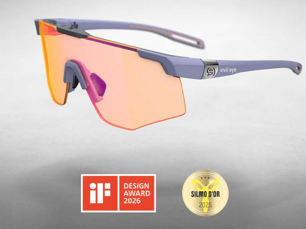 Evil eye Speedsense Sportbrille mit großflächiger, orange getönter Scheibe und schlankem Rahmen ist vor neutralem Hintergrund zu sehen, darunter die zwei Auszeichnungen iF Design Award und Silmo D´or als grafische Symbole