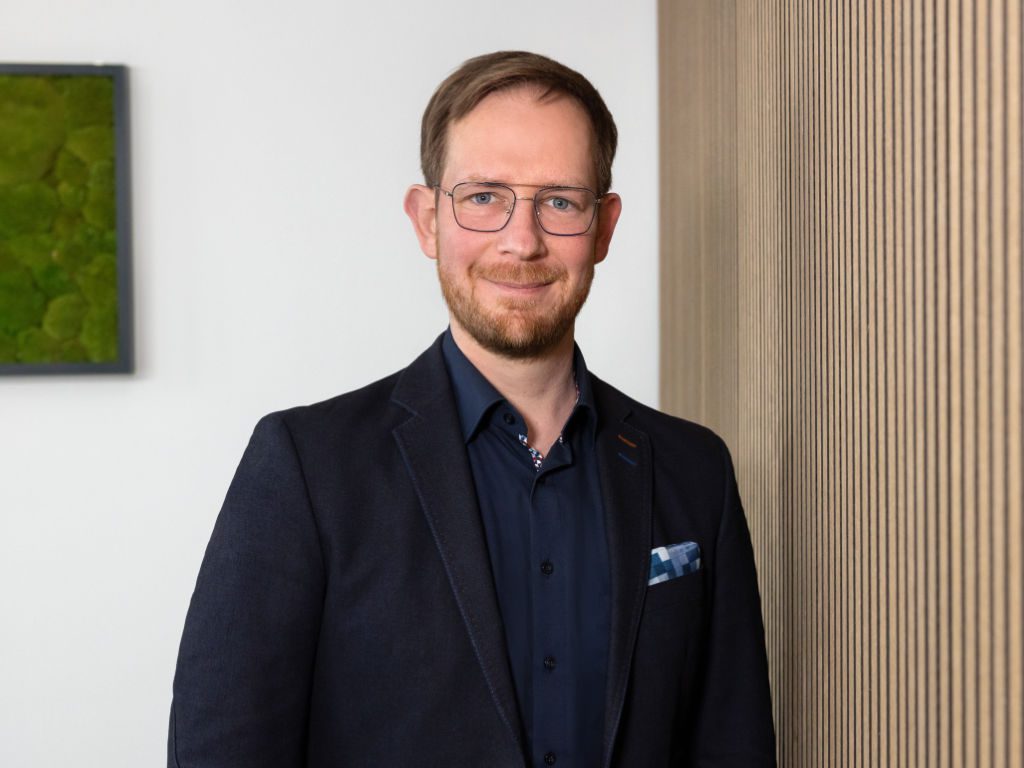 Augenoptikermeister Philipp Bell als neuer Obermeister der Augenoptikerinnung Westfalen