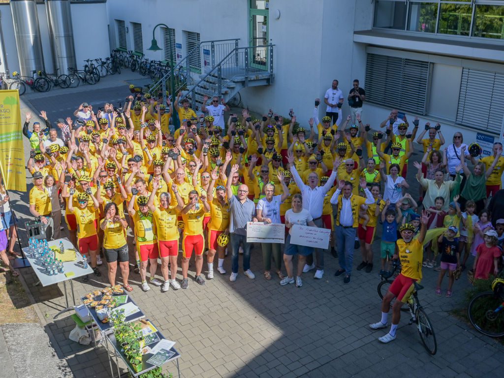 Teilnehmer der Tour Ginkgo 2026 mit Augenoptiker Markus Stammberger von Brillen-Mosqua