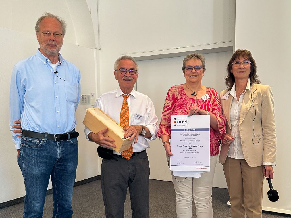 Preisübergabe beim IVBS-Kongress 2026 an Jan Dominiczak