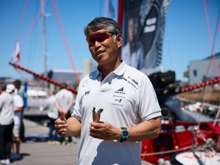 DMG Mori Sailing Team Skipper Kojiro Shiraishi mit Brille von Rudy Project