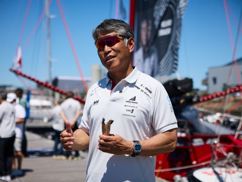 DMG Mori Sailing Team Skipper Kojiro Shiraishi mit Brille von Rudy Project