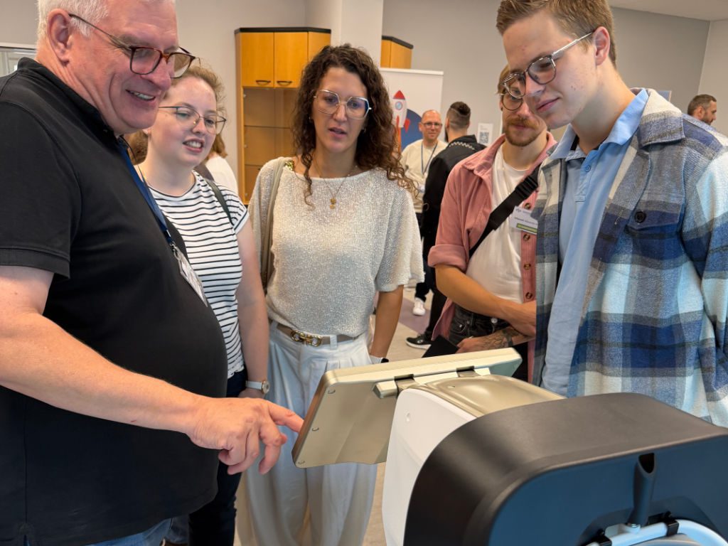 Teilnehmende des 9. Karrieretags der Privaten Fachschule für Augenoptik und Optometrie Optonia in Diez