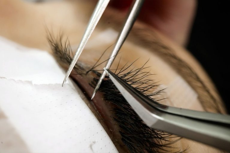 Demodex-Milben und Wimpernverlängerungen